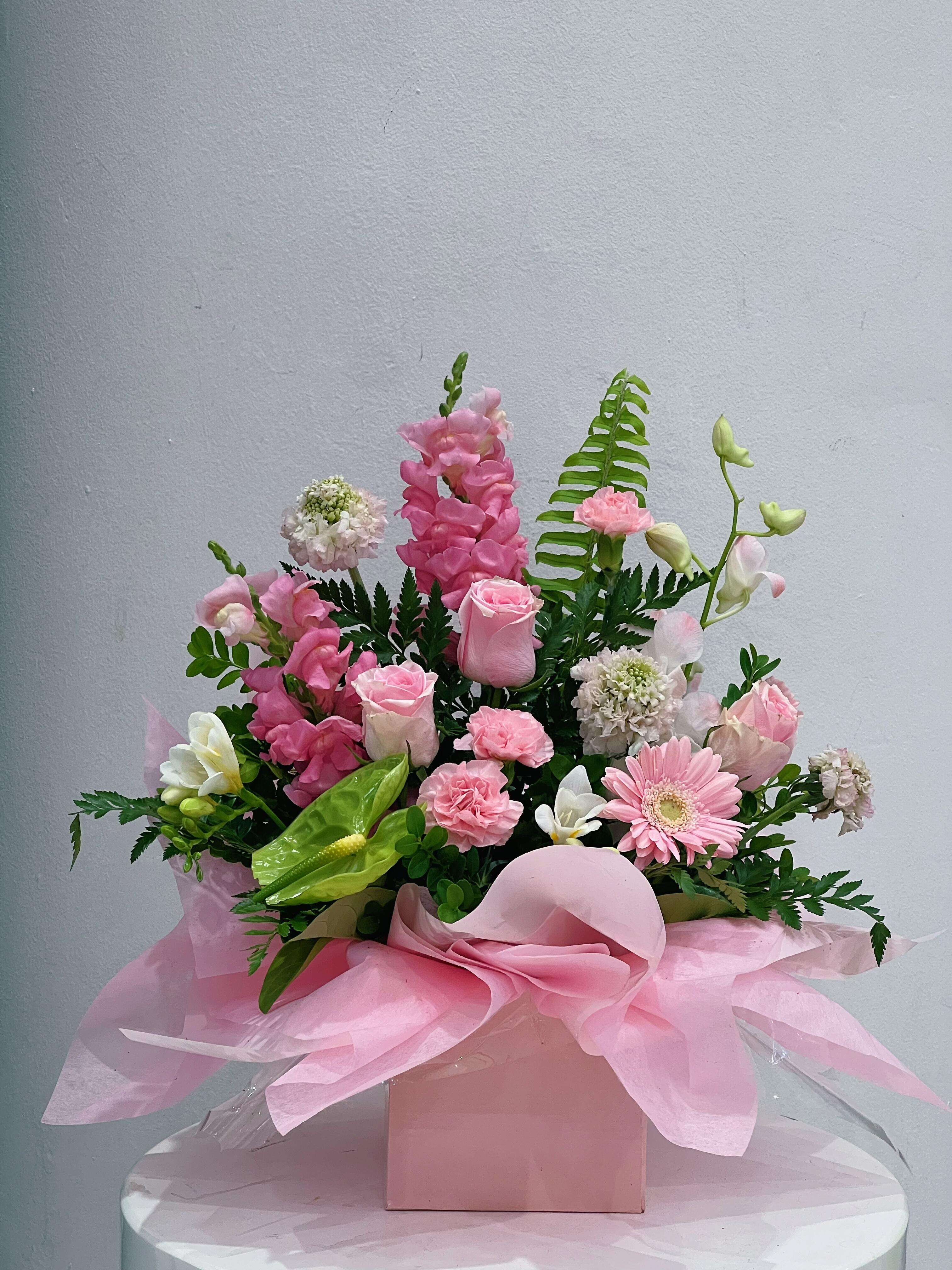 Pink Floral Elegance Box