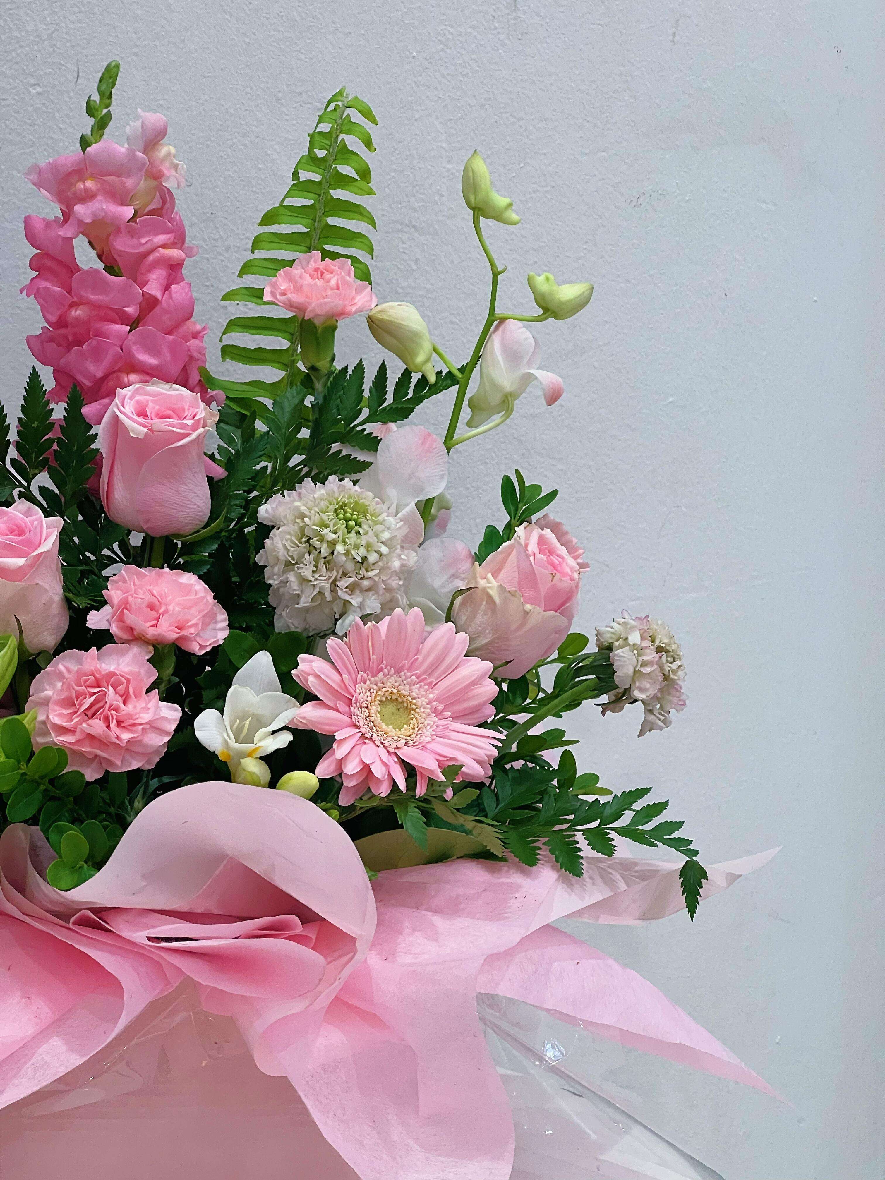 Pink Floral Elegance Box