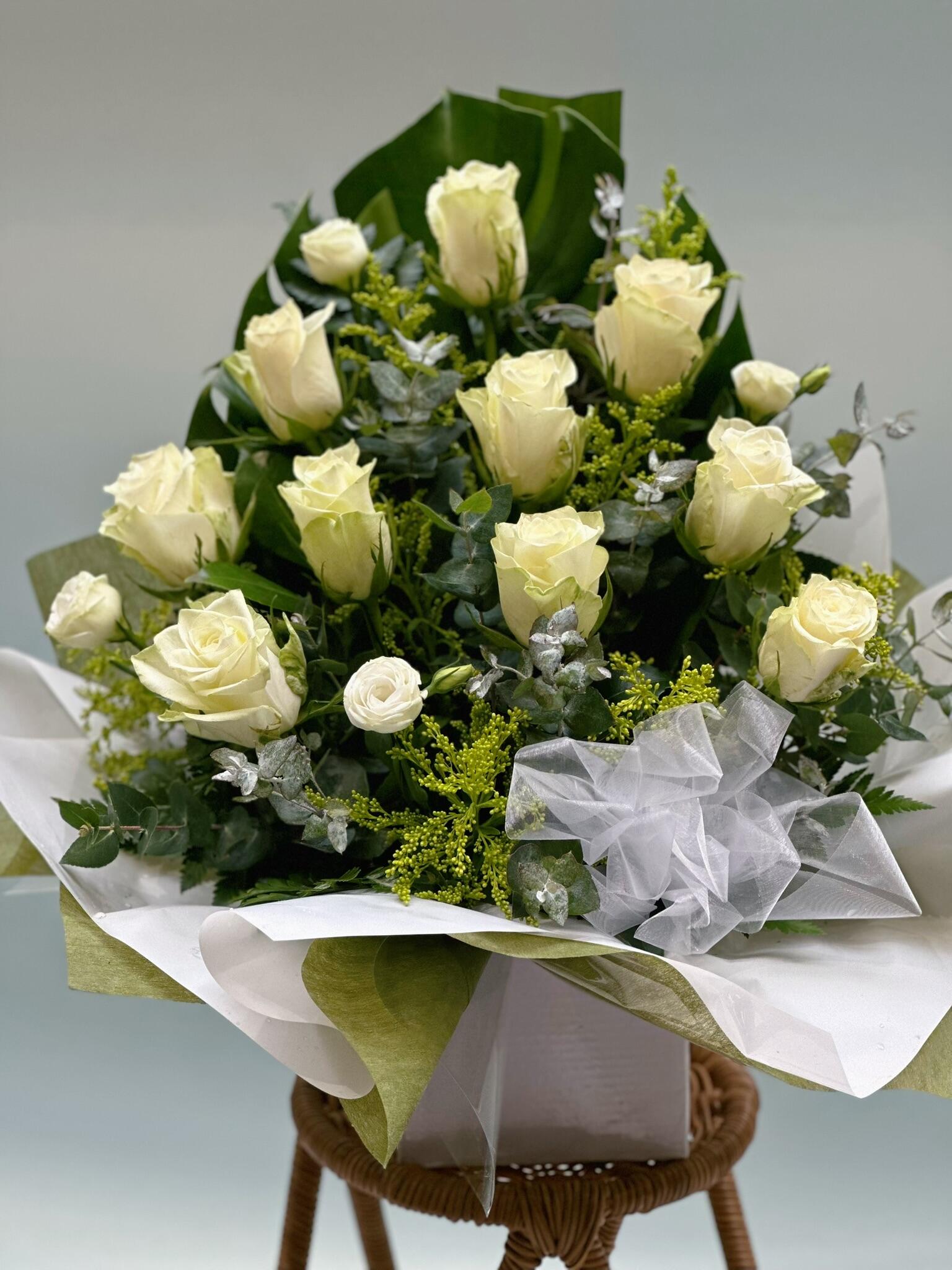 Fresh White Rose Box