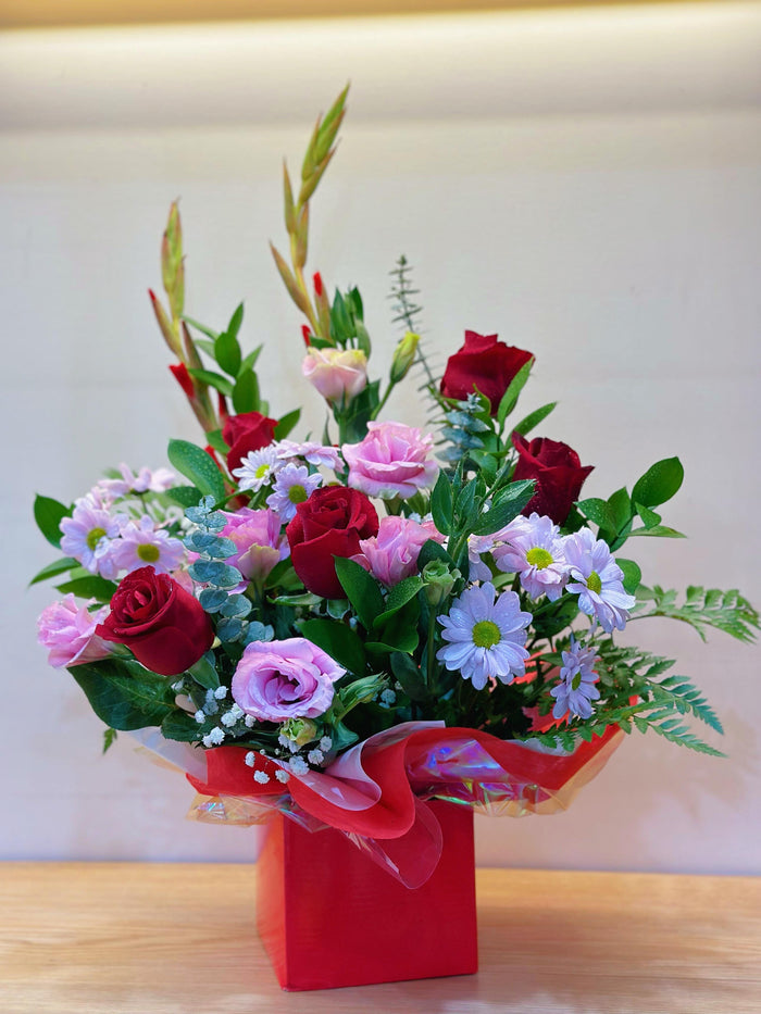 Red-Pink Floral Message Box | Mother's Day Bouquet Melbourne