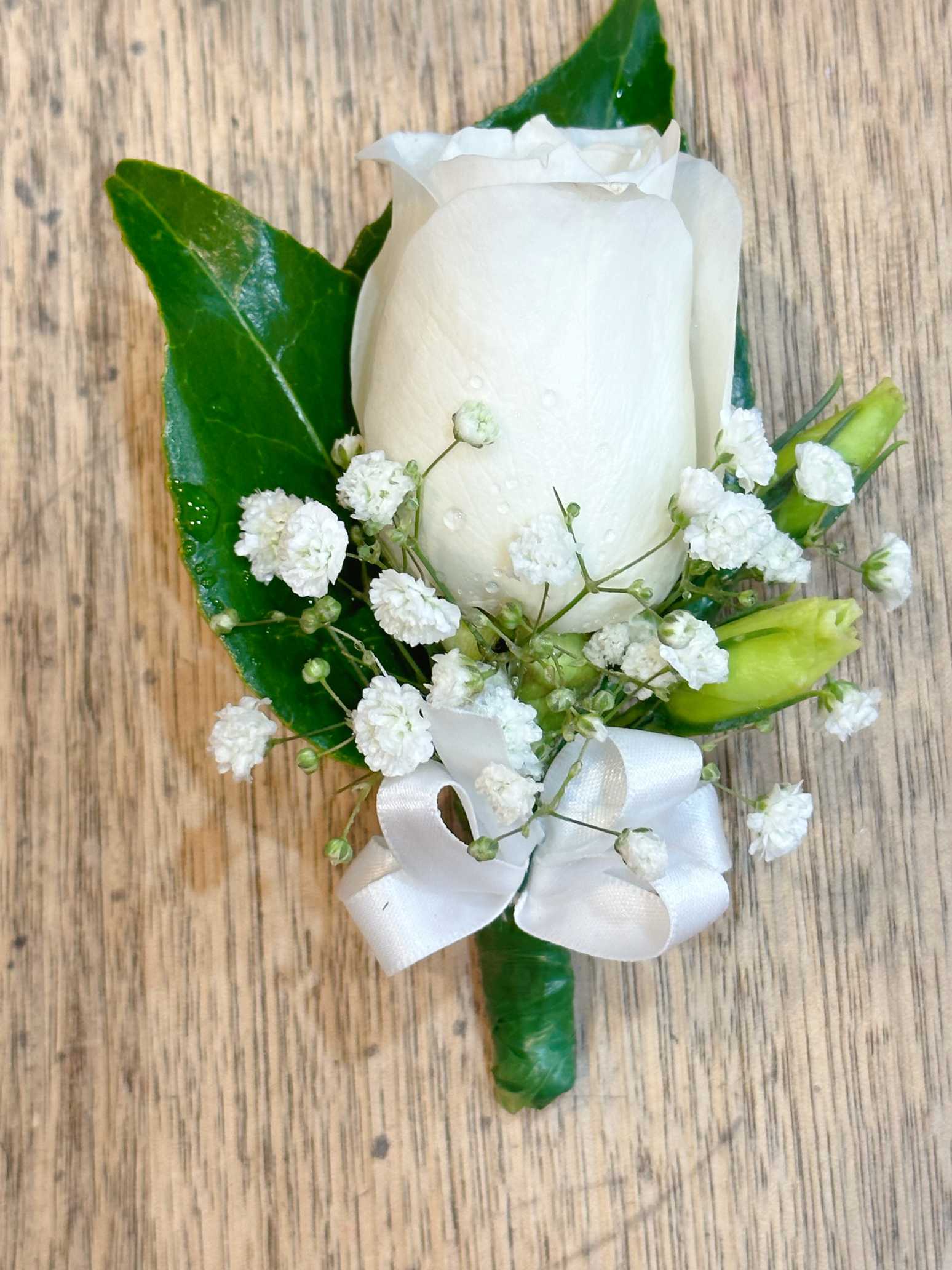 1 White Rose Buttonhole