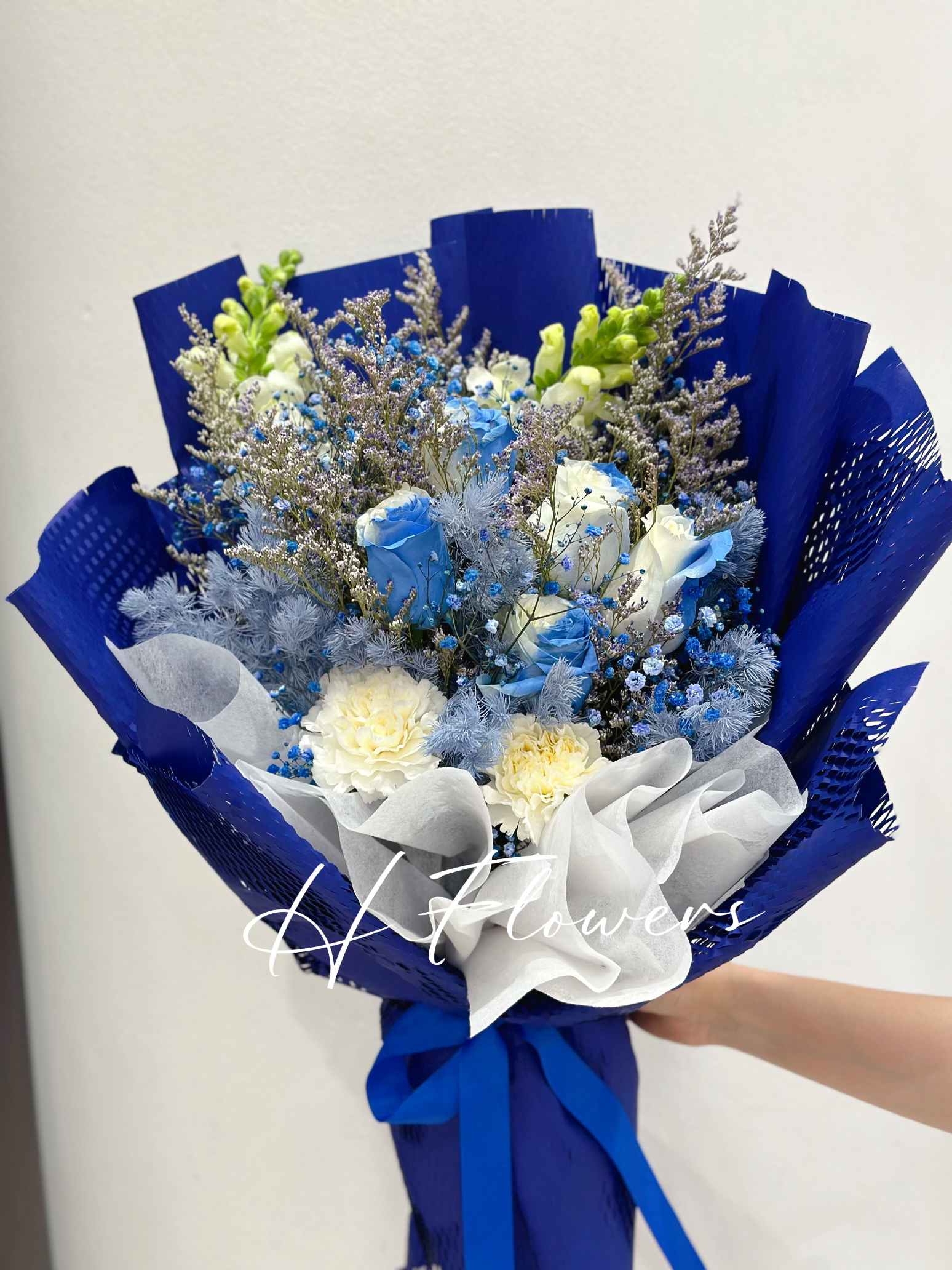 Ice Blue Kiss Bouquet